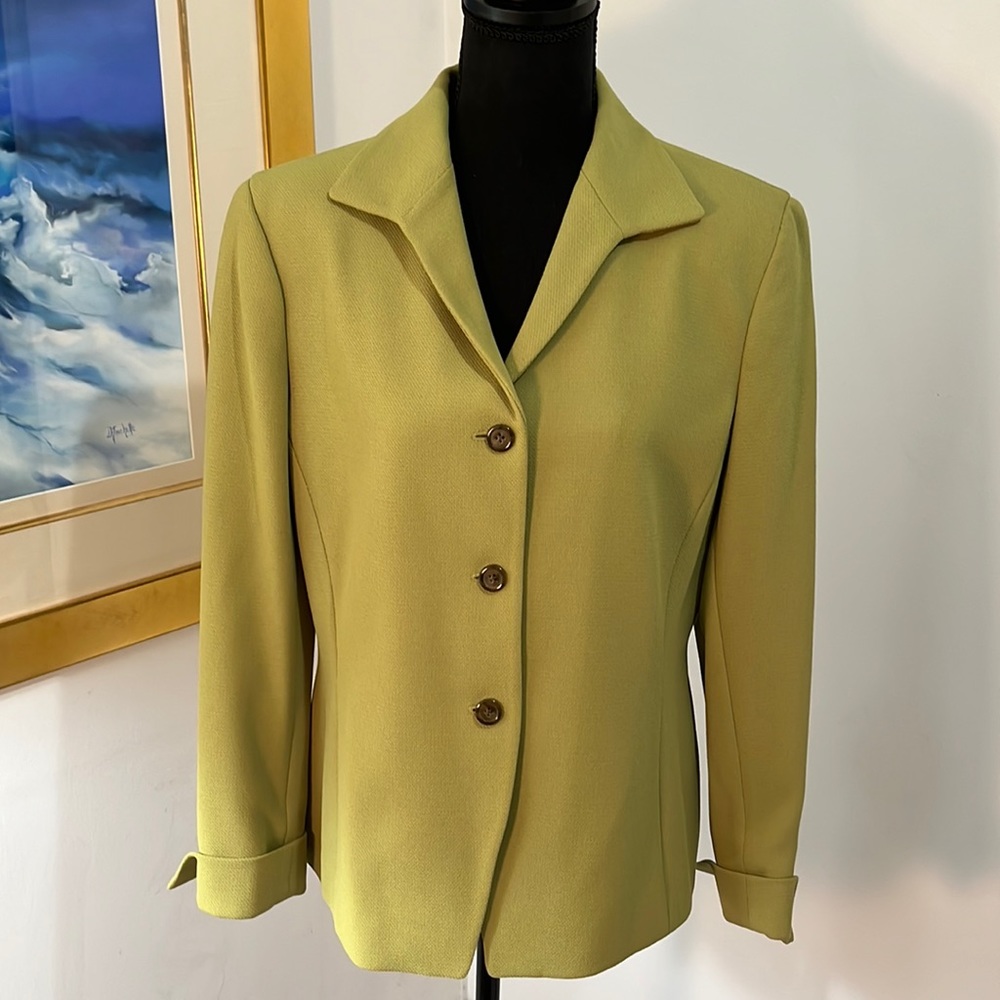 Light green blazer, button up, size 10, lined, JONES New York brand